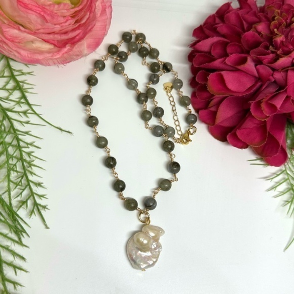 NEW⚜️Labradorite & Freshwater Pearl Handmade Necklace